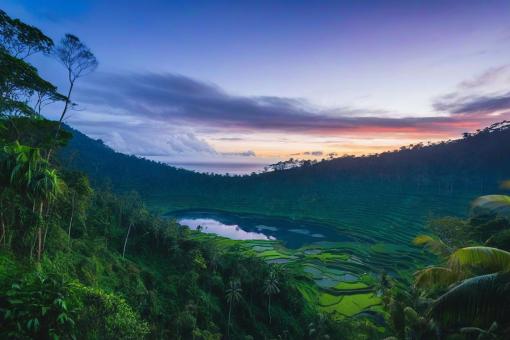 Lake sunrise - Free Stock Photo