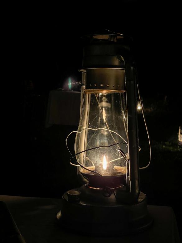 Free stock image of Old lantern lamp created by Matt Bango