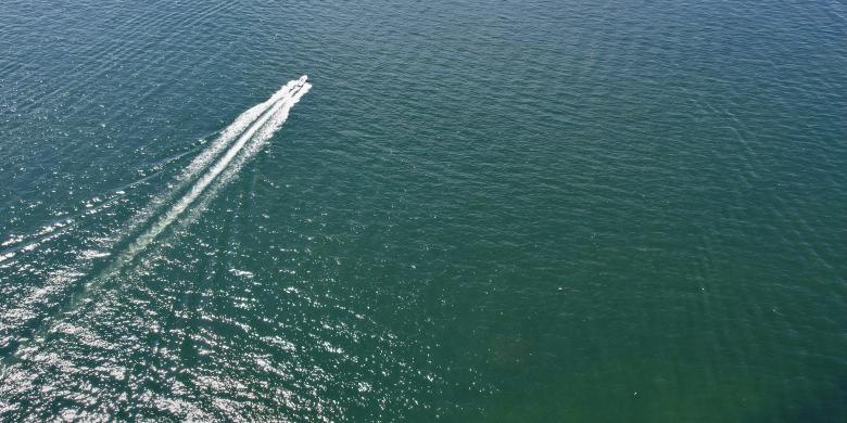 Free stock image of Boat water wake created by JJ Sky