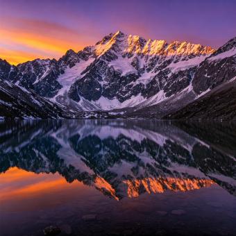 Breathtaking Natural Landscape with Mountains, Forest, and River in Da