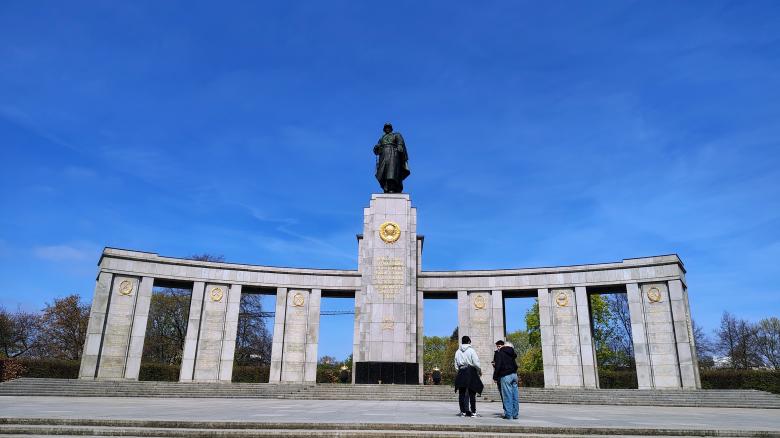 Free stock image of Soviet War Memorial Treptower Park Statue Column Blue Sky Berlin created by Giridharan Sekeran
