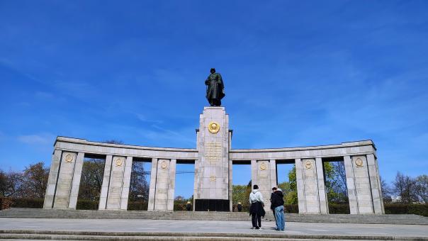 Soviet War Memorial Treptower Park Statue Column Blue Sky Berlin